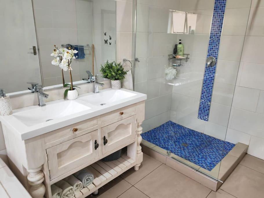 Entire 4 Bedroom House In Midrand, Johannesburg Randjesfontein Esterno foto